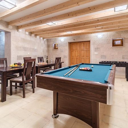Luxury Stone Villa Nevija 2022 Milna  Esterno foto