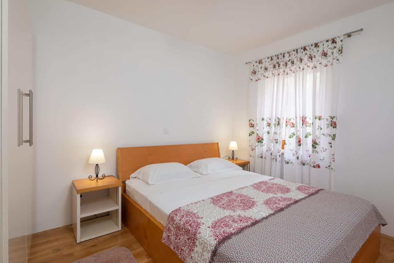 Luxury Stone Villa Nevija 2022 Milna  Esterno foto