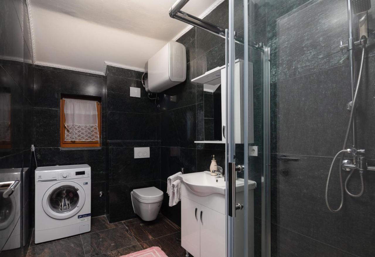Luxury Stone Villa Nevija 2022 Milna  Esterno foto