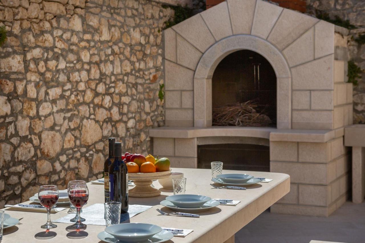 Luxury Stone Villa Nevija 2022 Milna  Esterno foto