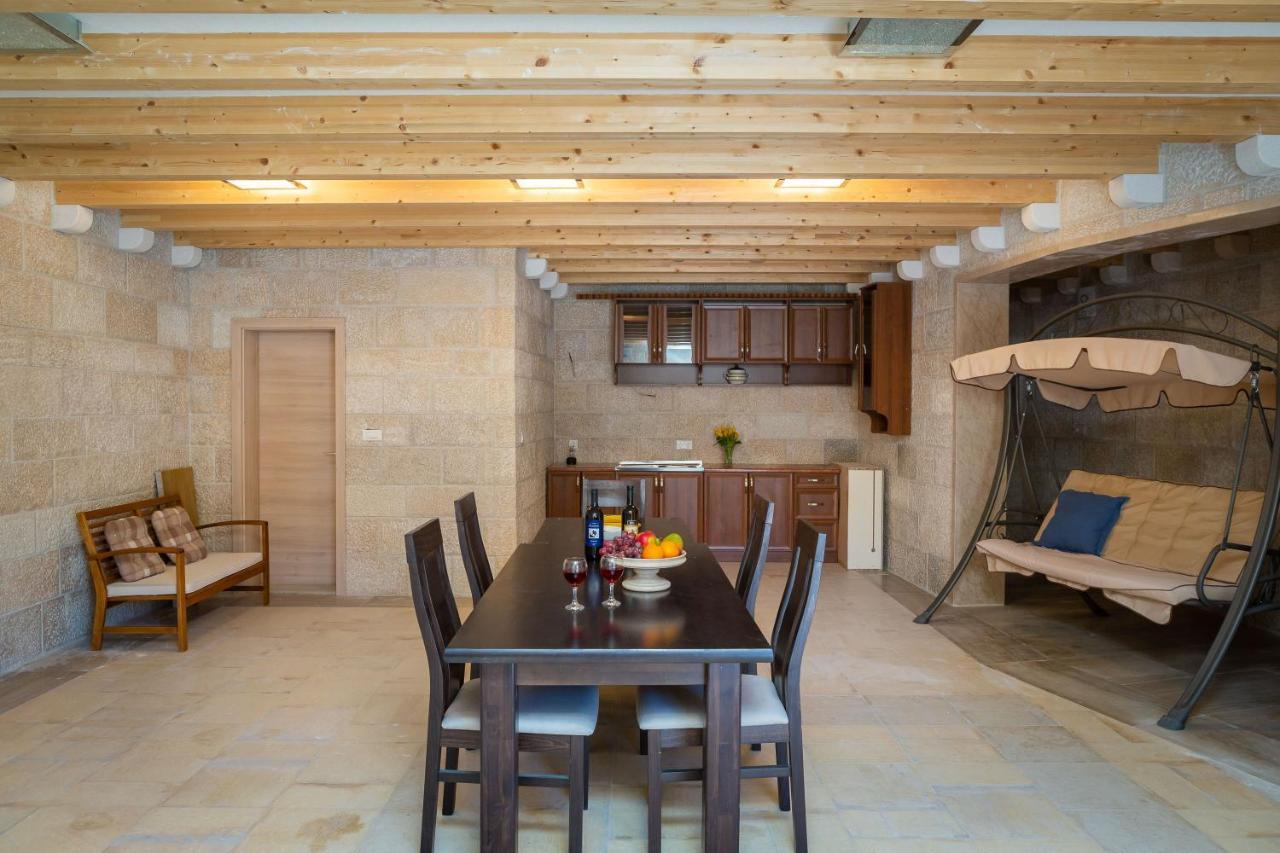 Luxury Stone Villa Nevija 2022 Milna  Esterno foto