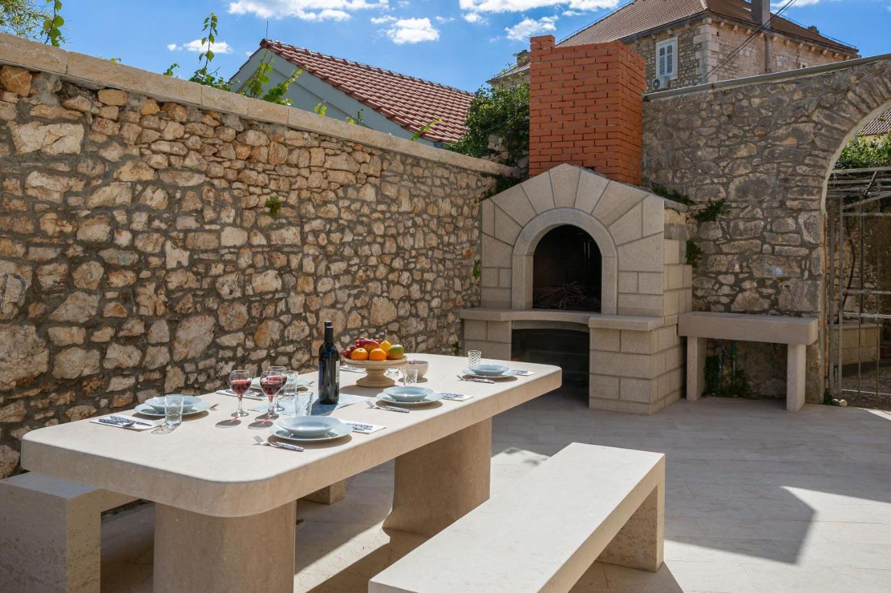 Luxury Stone Villa Nevija 2022 Milna  Esterno foto